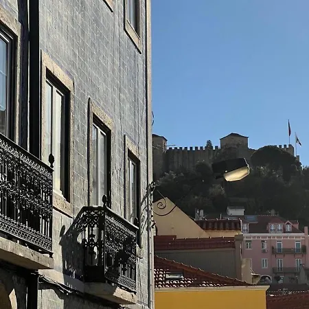 Sunlit Historic Center Retreat Apartment Lisbon